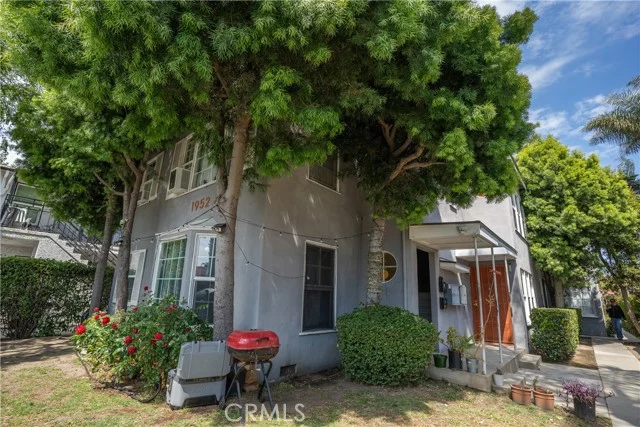 1952 Pine photo 3