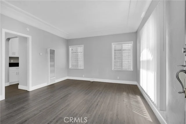 1211 Magnolia Avenue photo 4