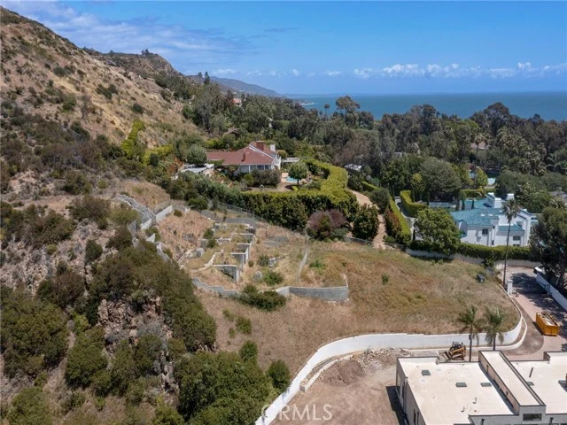 27061 Sea Vista Dr. photo 2