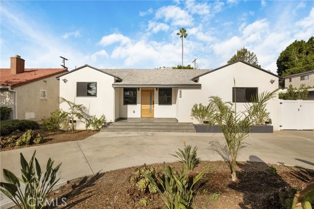 6341 Ranchito photo 2