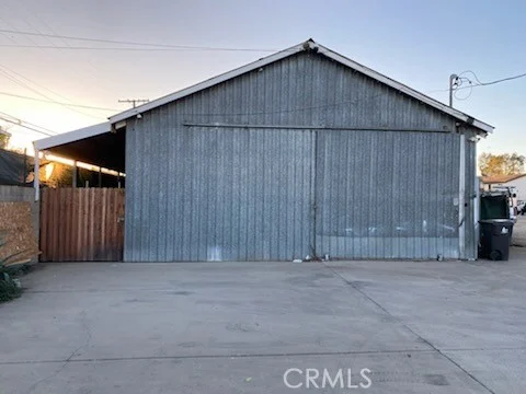 1339 E Wesley photo 1