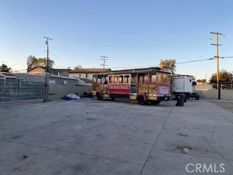 1339 E Wesley photo 5