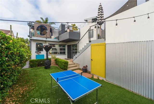 358 Santa Ana photo 5