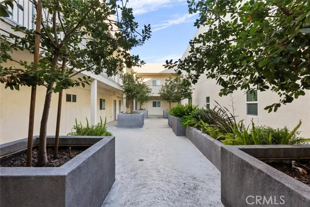 6320 Beck Avenue photo 3