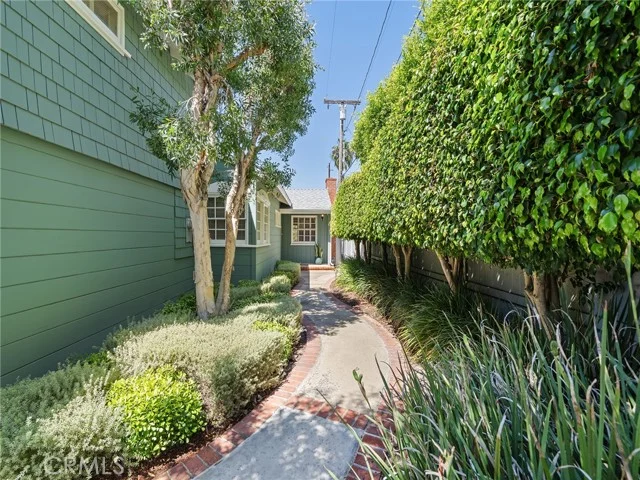 747 23rd Street photo 2