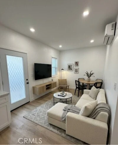 1315 Termino Avenue photo 3