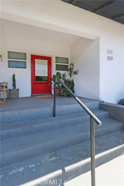 309 N Avenue 50 photo 2