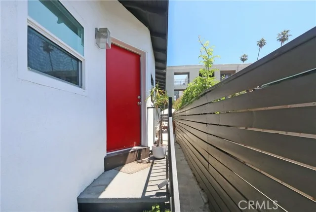 309 N Avenue 50 photo 5