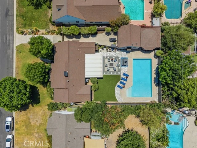 6951 Chisholm photo 2