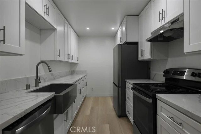 4730 Park Granada #228 photo 4