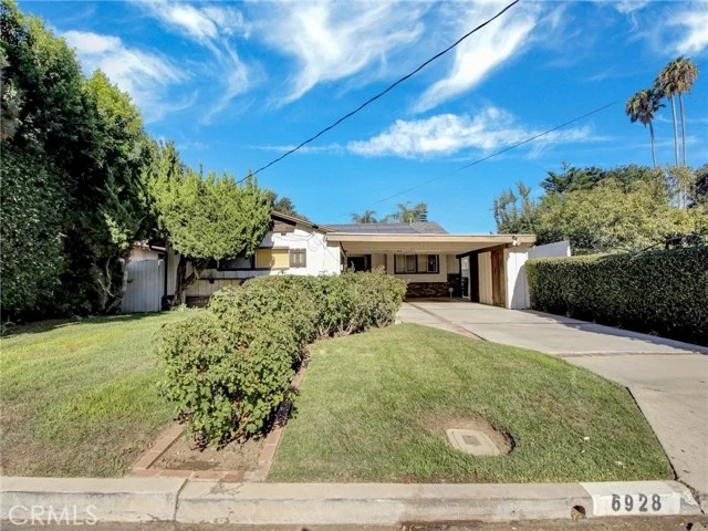 6928 Tobias Avenue photo 4