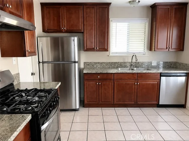 5745 Kester Avenue photo 3