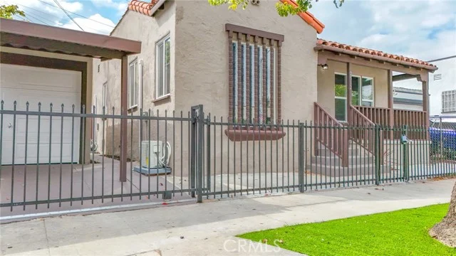 2512 W 60th Street photo 5