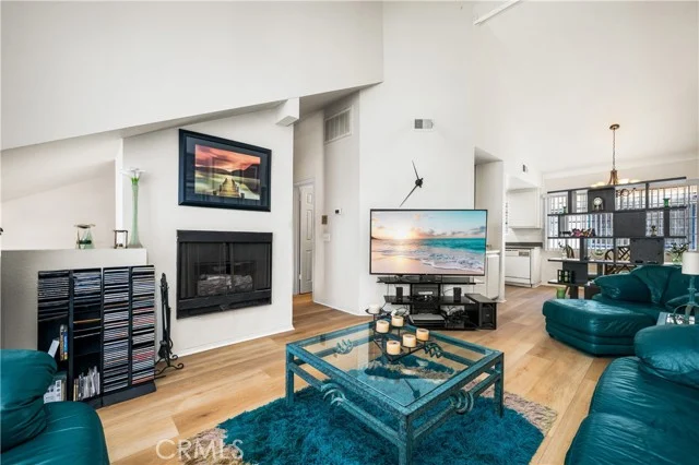 515 E Hazel #6 photo 3