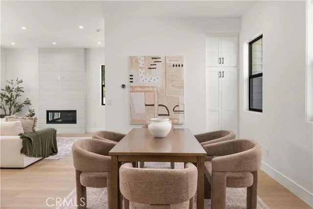 14806 Eastwood Avenue photo 3