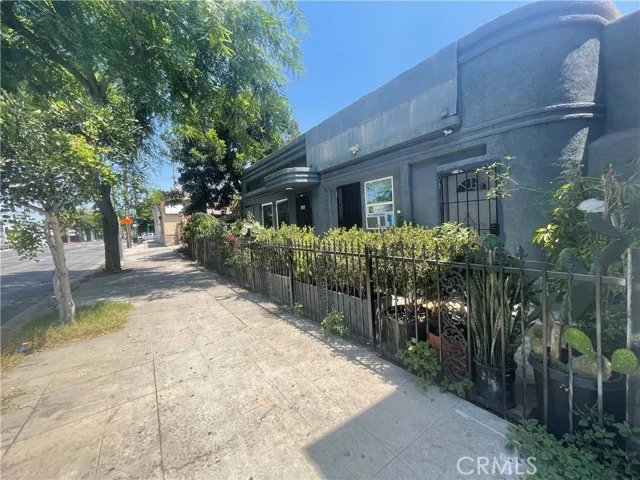 6214 S Western photo 2