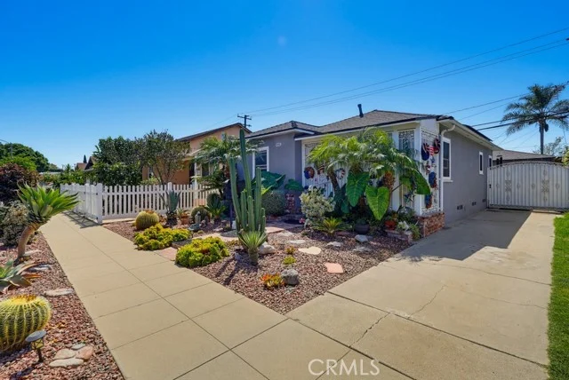 318 E Plenty photo 5