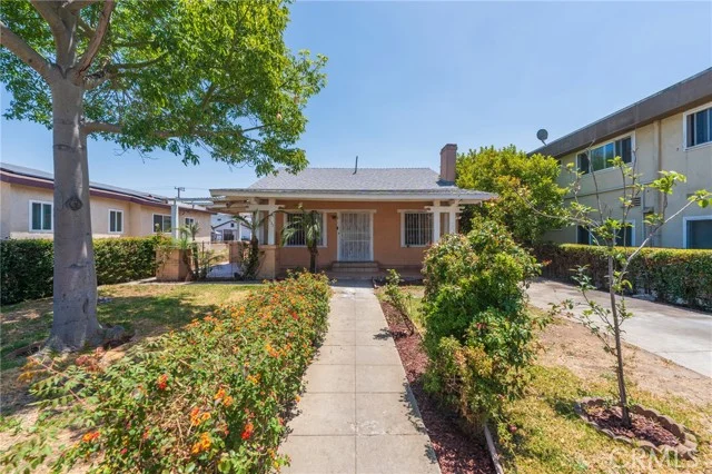 532 S Flower Street photo 2