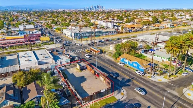5841 S Normandie photo 3