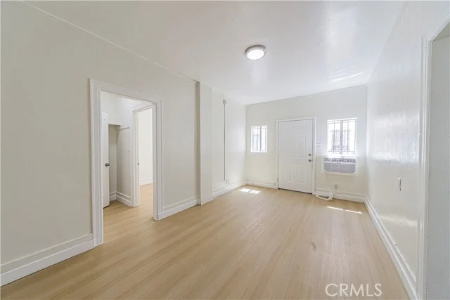 2505 Malabar photo 4