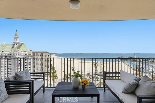 700 E Ocean Boulevard #2305 photo 3