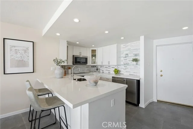 700 E Ocean Boulevard #2305 photo 5