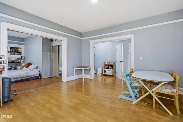 1032 S Westlake Avenue photo 5
