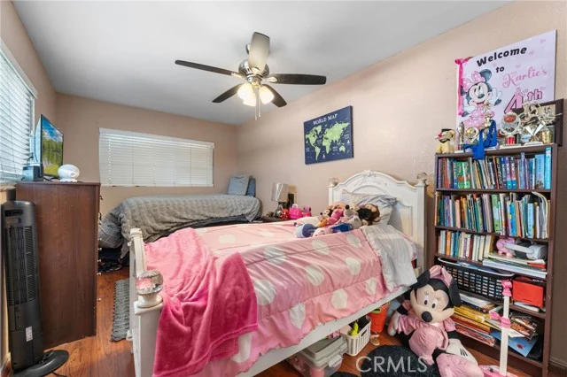 2526 E Van Buren photo 5