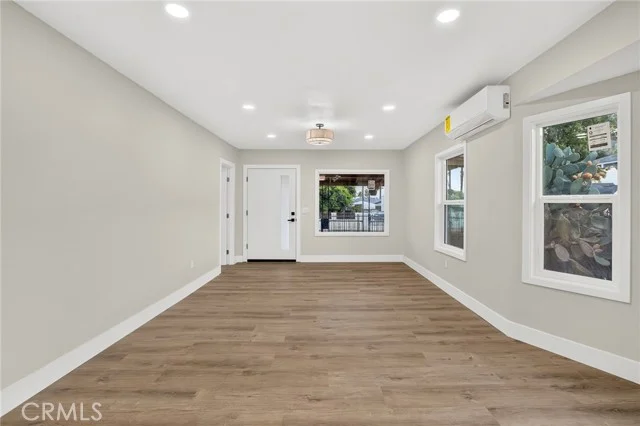 1116 W 76th Street photo 5