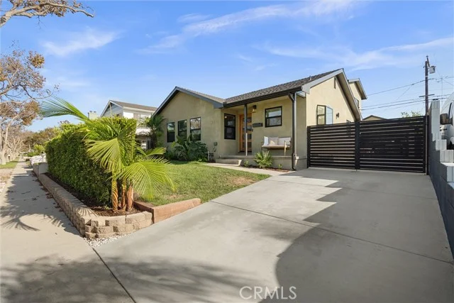 4310 Cathann Street photo 2