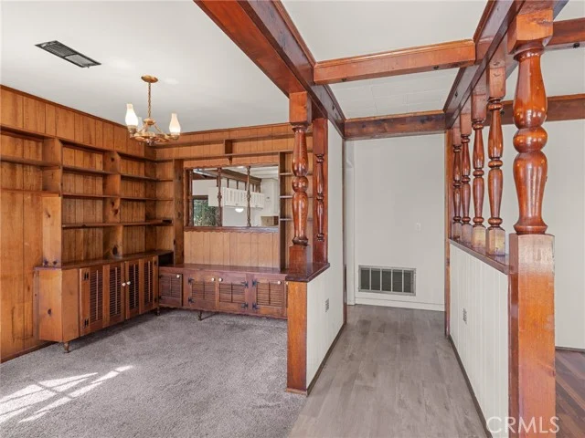 22933 Kent Avenue photo 4