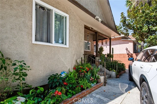 1208 E 34th Street Los Angeles CA photo 3