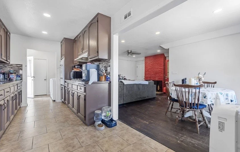 1627 Broad Avenue photo 4