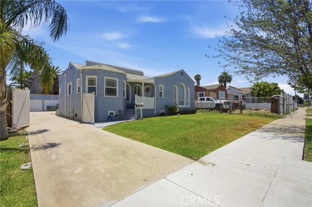 2142 W 73rd, Los Angeles