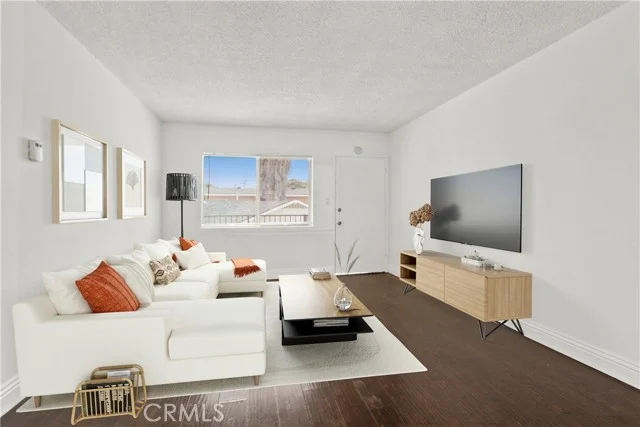 473 E 55th Street photo 3