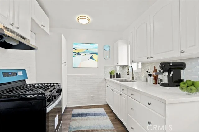 473 E 55th Street photo 4