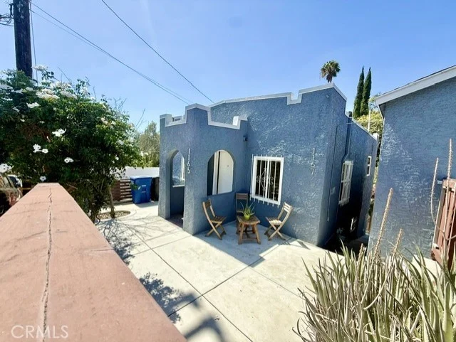 1167 Geraghty Avenue photo 2