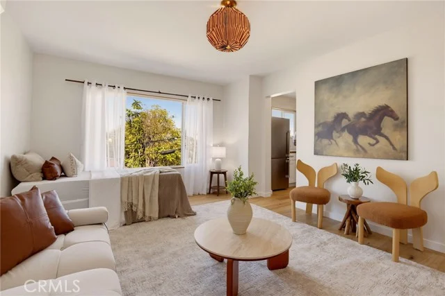 2135 Bellevue #11, Los Angeles