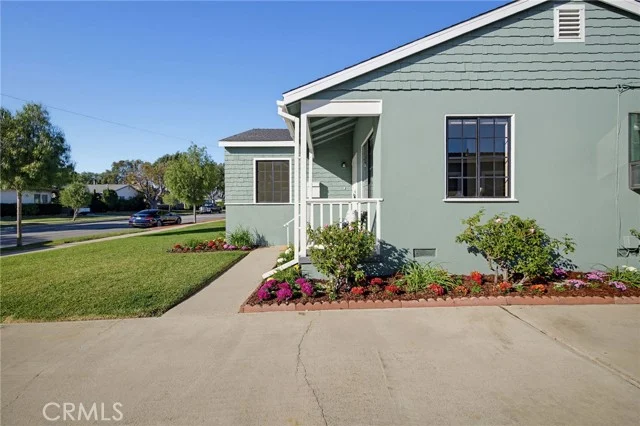 1226 Fonthill Avenue photo 3