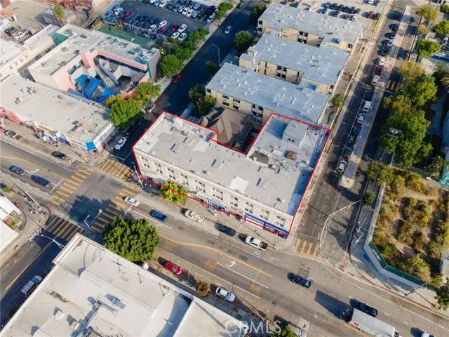 694 S Burlington Avenue photo 4