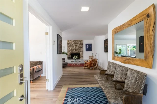 22429 Bessemer Street photo 2