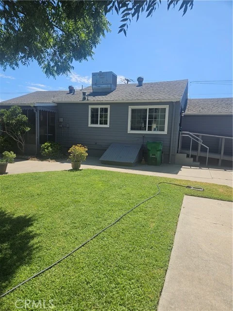 1463 Juniper Avenue photo 3