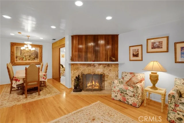 12445 Killion Street photo 3