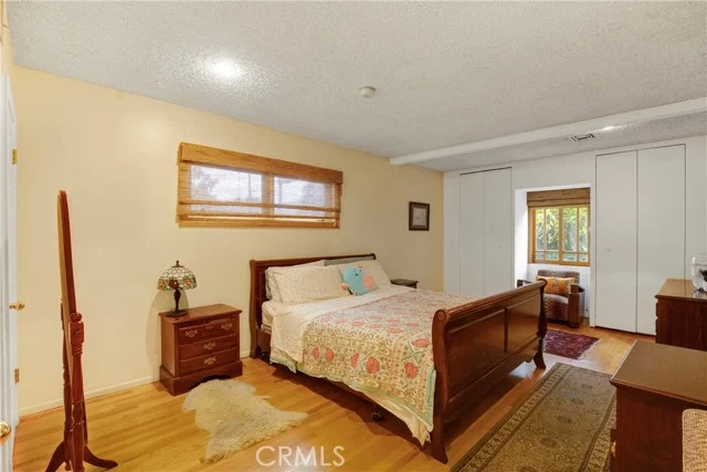 12445 Killion Street photo 5