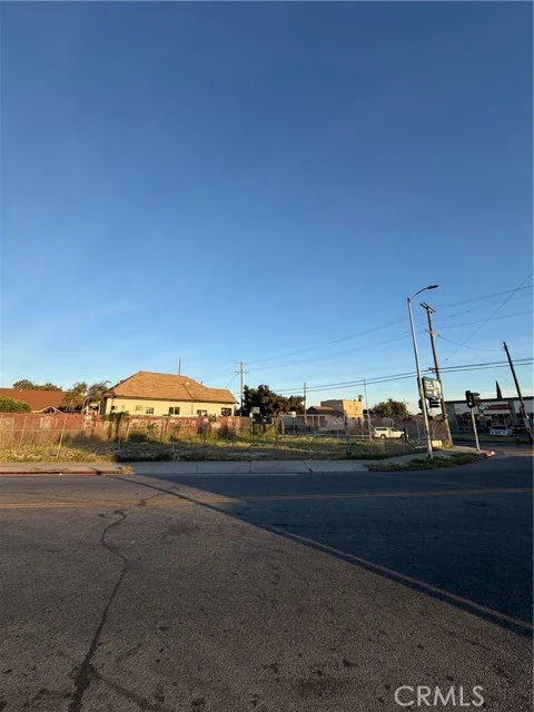 4366 Compton Ave photo 5