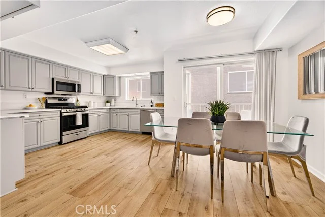 6446 Woodley Avenue #3, Lake Balboa
