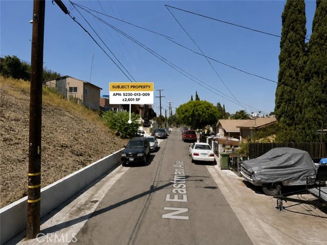 N Eastman Drive photo 2