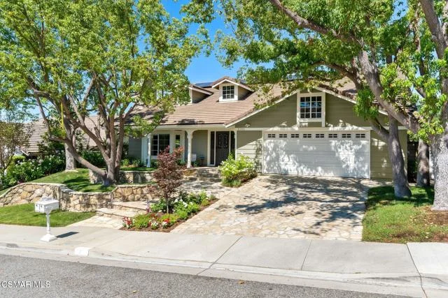 5755 Willowtree Drive photo 3