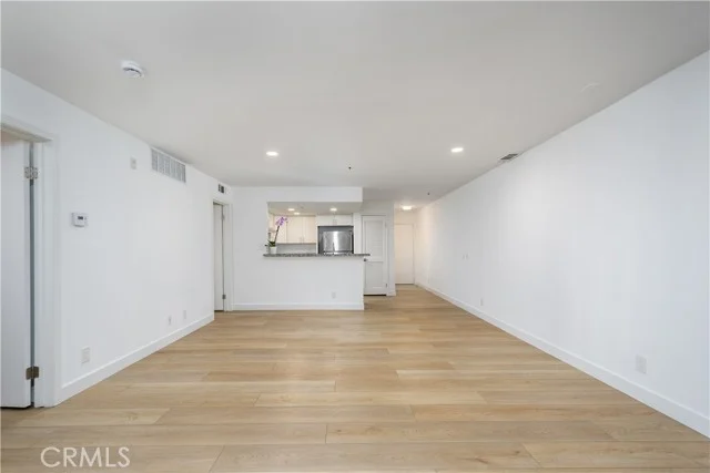 35 Linden #202 photo 3