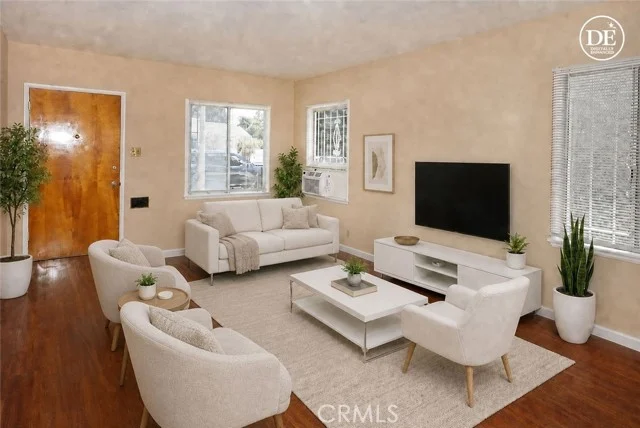6449 Lemon Avenue photo 3
